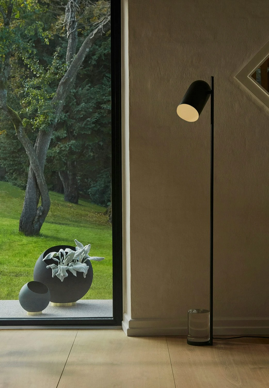 AYTM Globe Blumentopf Ø43 Cm, Schwarz – Bild 4