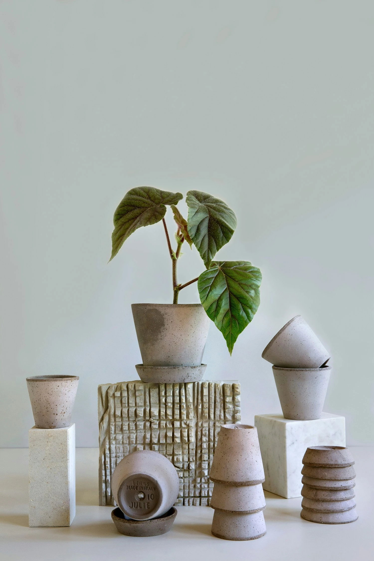 Bergs Potter Julie Topf Mit Unterteller Grau Ø14 Cm – Bild 2