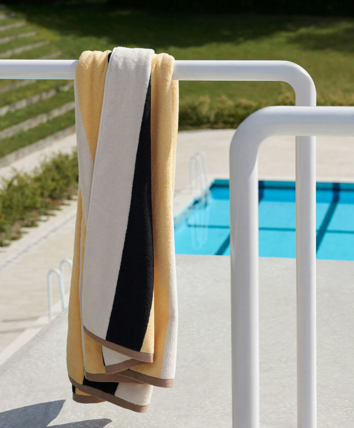 Hay Trio Strandtuch 170x90 Cm, Gelb – Bild 2