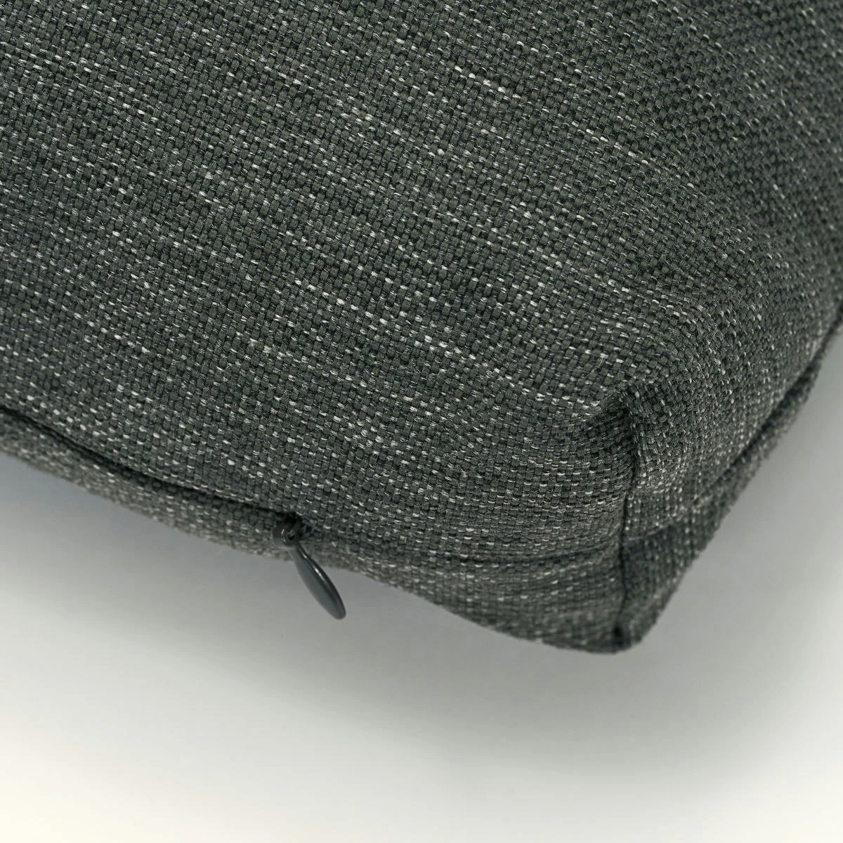 House Doctor Fine Kissen Wasserabweisend Militärgrün, 45x45 Cm – Bild 5