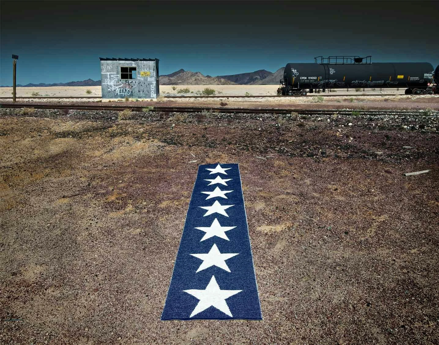 Viggo One Teppich Dark Blue/ Vanilla, 70x250 Cm – Bild 3