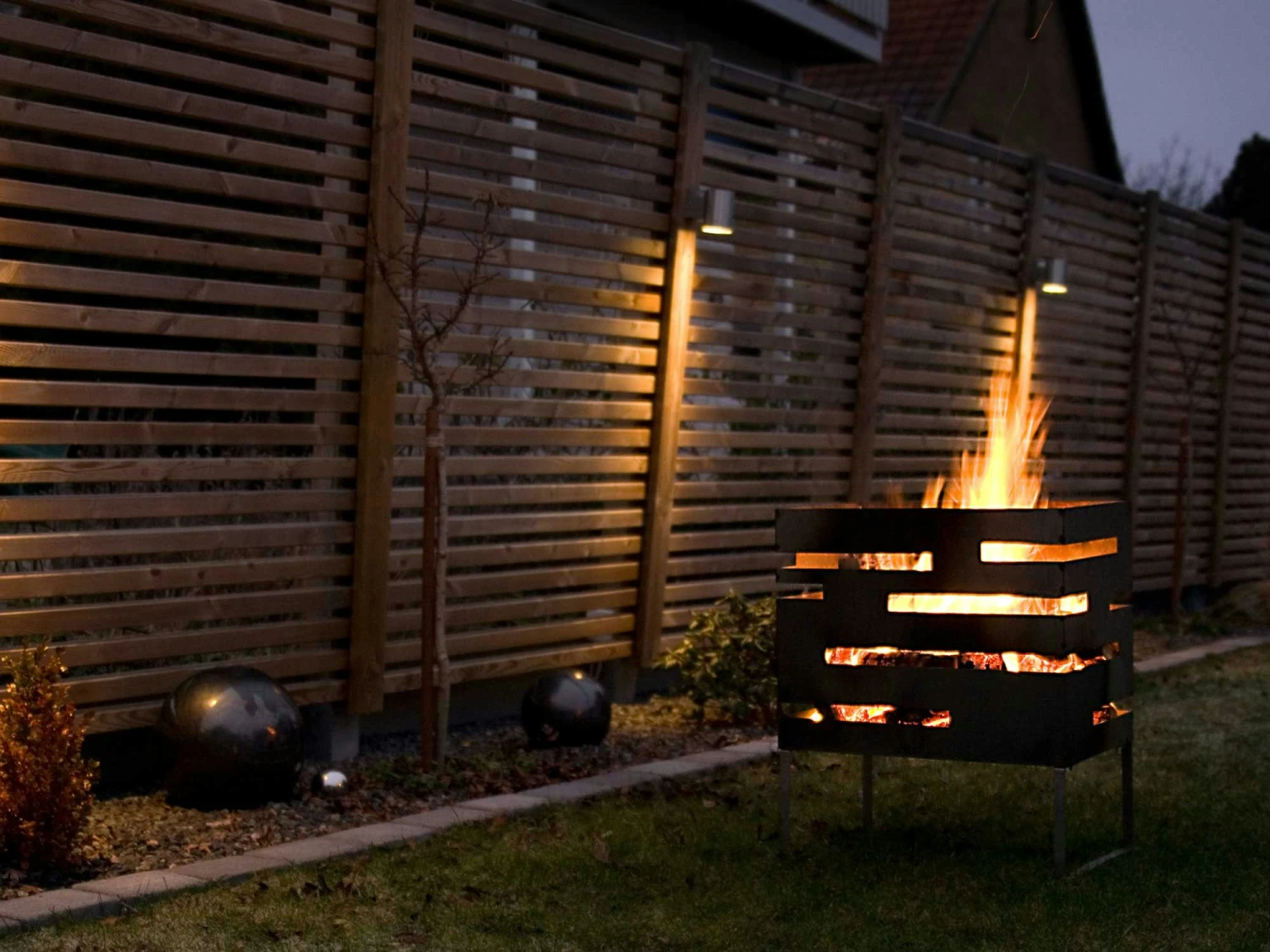 Röshults Urban 50 Fire Basket, Untreated Steel – Bild 6